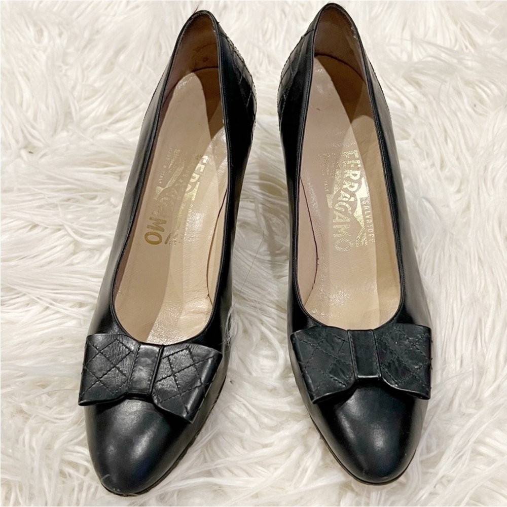 Vintage Ferragamo Black Quilted Heels Bow Detail